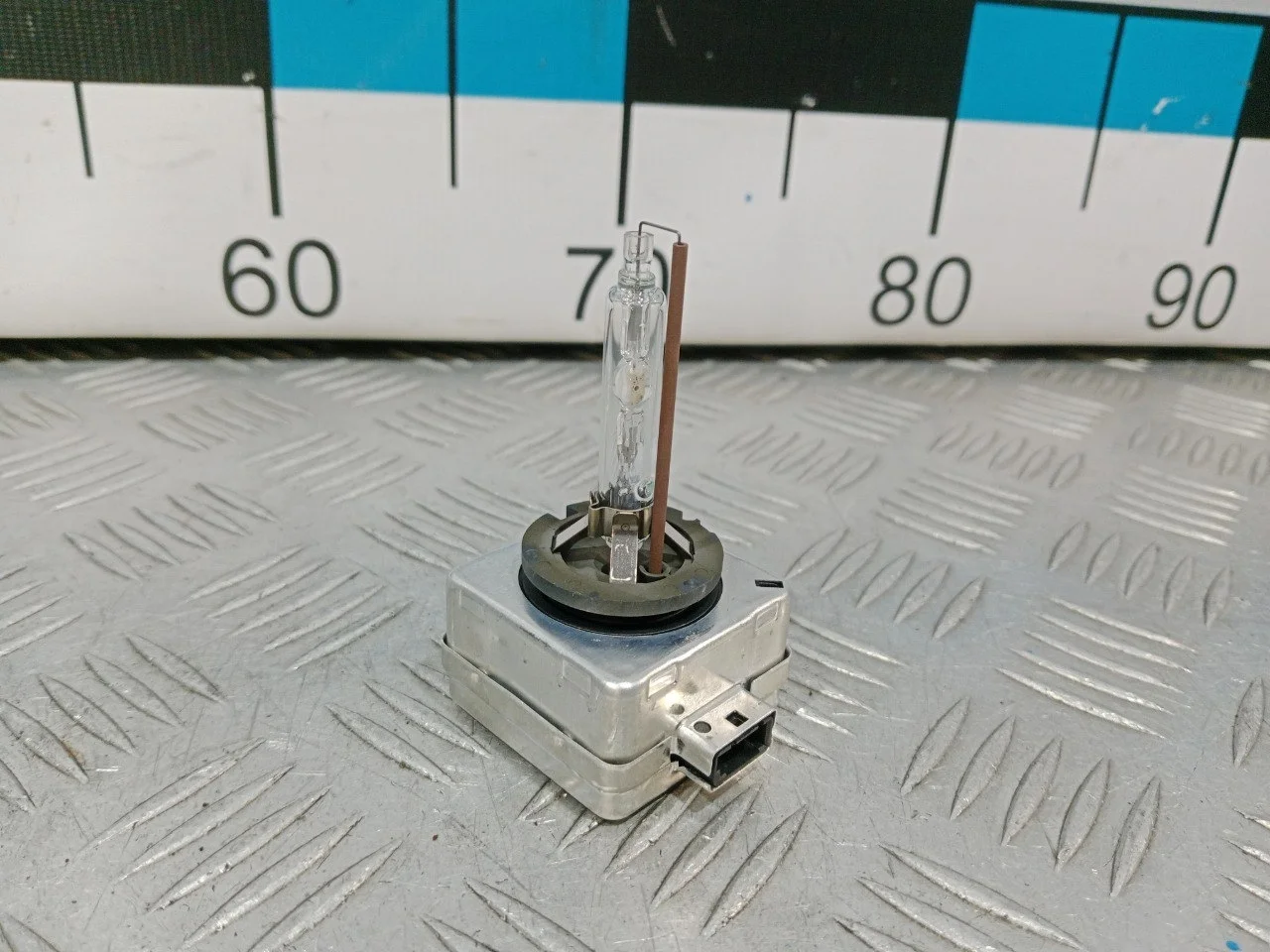 [Б/У] Лампа ксеноновая [Код: 00623050 ]