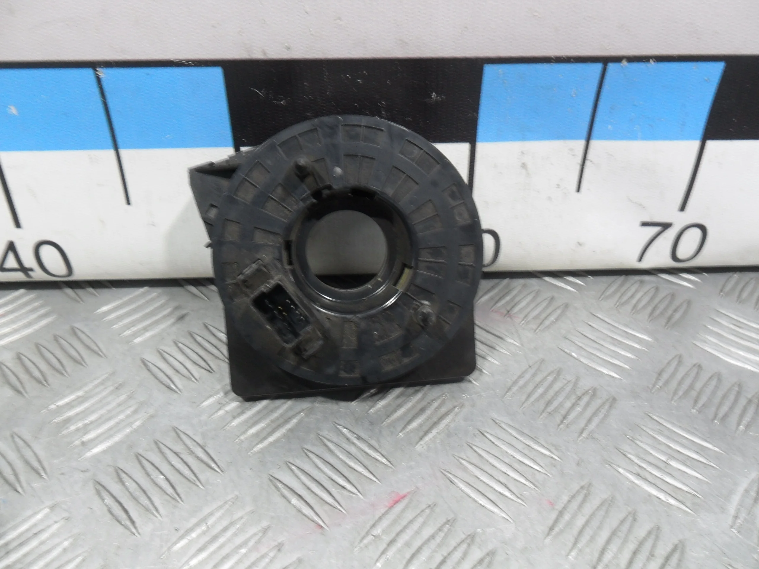 [Б/У] Моторчик отопителя Skoda VW Seat Audi [Код: 00384026 ]