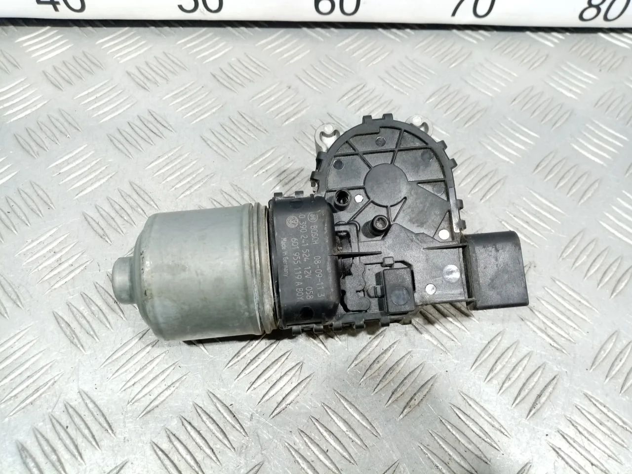 [Б/У] Моторчик стеклоочистителя передний [Код: 00616041 ]
