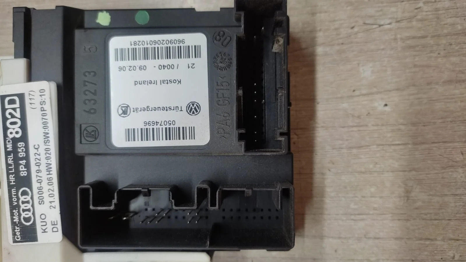 [Б/У] Моторчик стеклоподъемника Audi A3 [Код: 00422172 ]