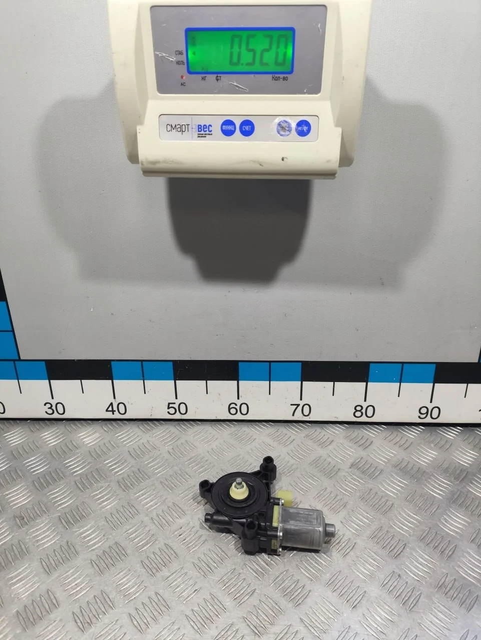 [Б/У] Моторчик стеклоподъемника левый [Код: 00663356 ]