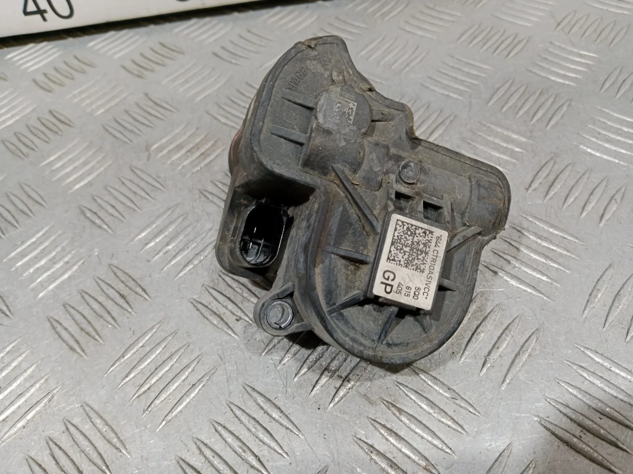 [Б/У] Моторчик стояночного тормоза левый [Код: 00678857 ]