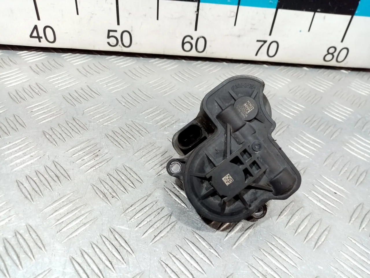 [Б/У] Моторчик стояночного тормоза левый [Код: 00683738 ]