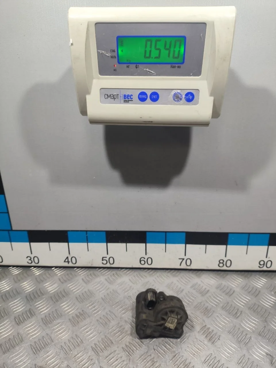 [Б/У] Моторчик стояночного тормоза правый [Код: 00683071 ]