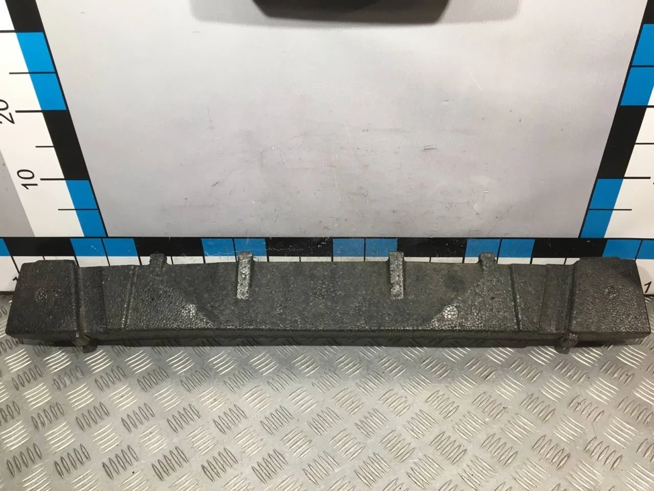 [Б/У] Наполнитель переднего бампера A4 B8 [Код: 00605750 ]