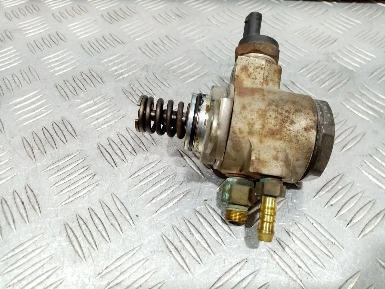 [Б/У] Насос (ТНВД) бензиновый [Код: 00632769 ]