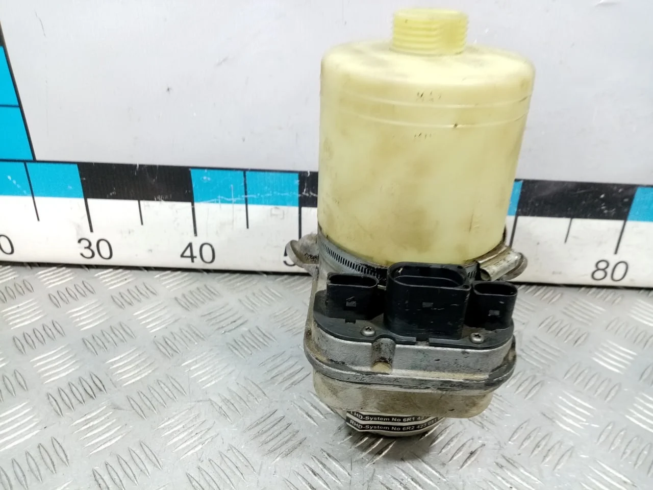 [Б/У] Насос гидроусилителя электрический [Код: 00530617 ]