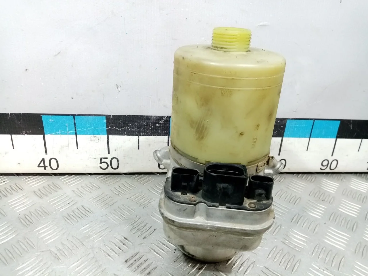 [Б/У] Насос гидроусилителя электрический [Код: 00530618 ]