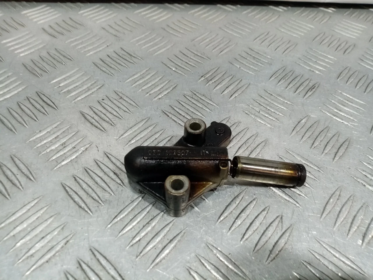 [Б/У] Натяжитель цепи [Код: 00622660 ]