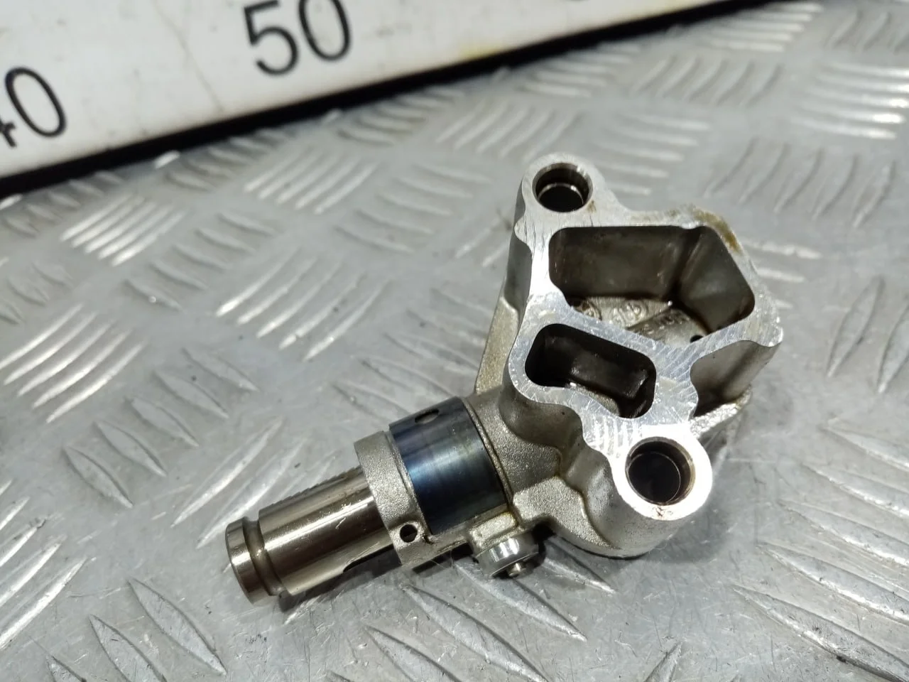 [Б/У] Натяжитель цепи ГРМ [Код: 00585855 ]