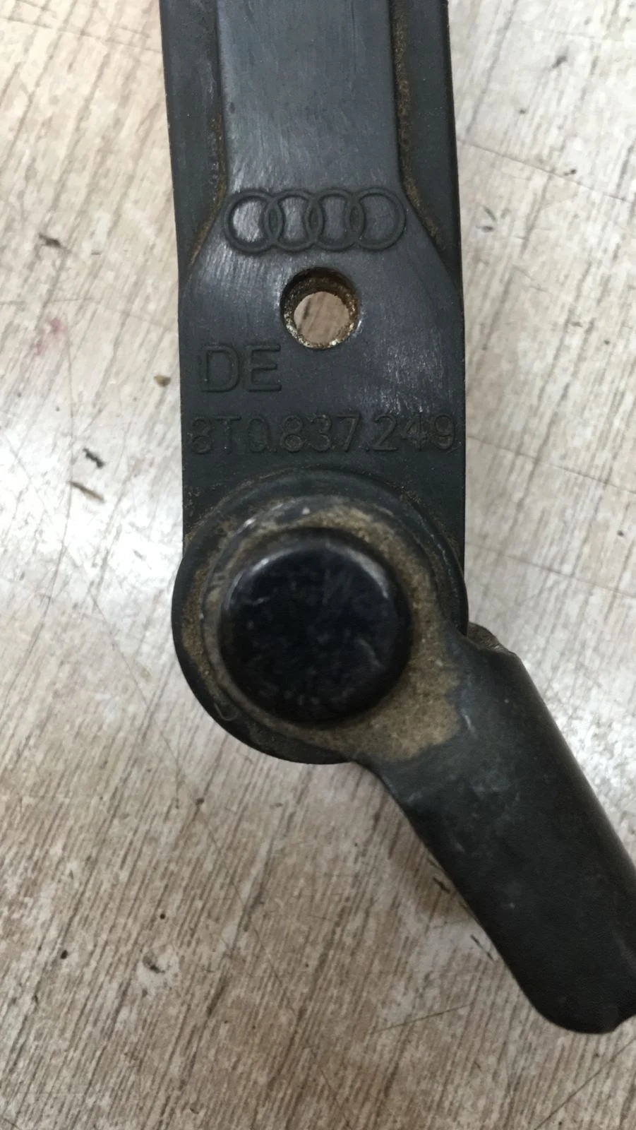 [Б/У] Ограничитель двери Audi A5 [Код: 00439853 ]