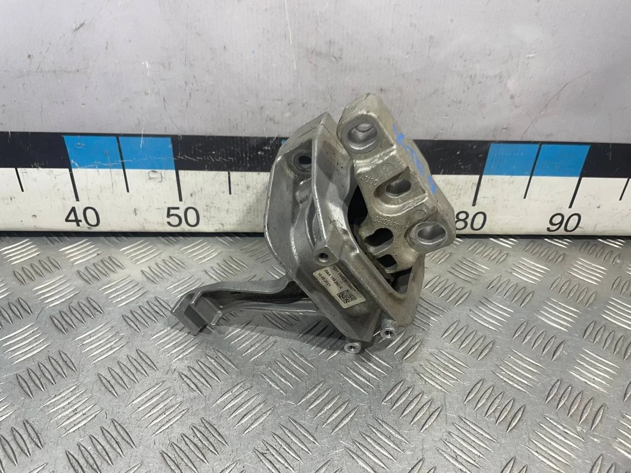 [Б/У] Опора двигателя правая [Код: 00602525 ]