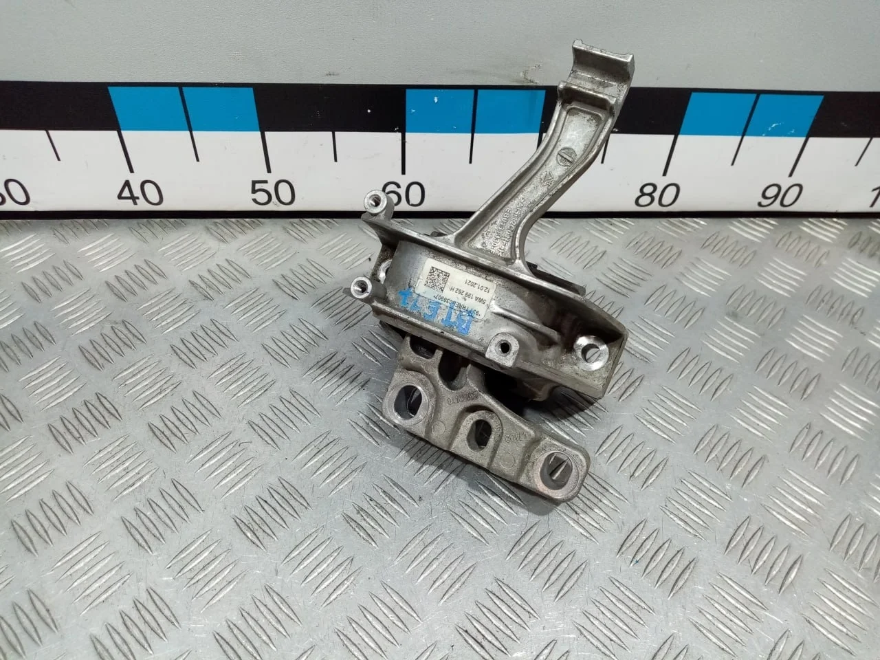 [Б/У] Опора двигателя правая [Код: 00625167 ]