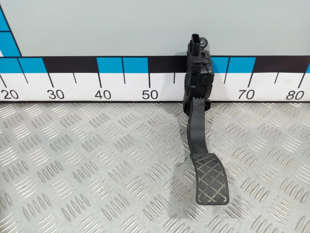 [Б/У] Педаль газа [Код: 00613060 ]