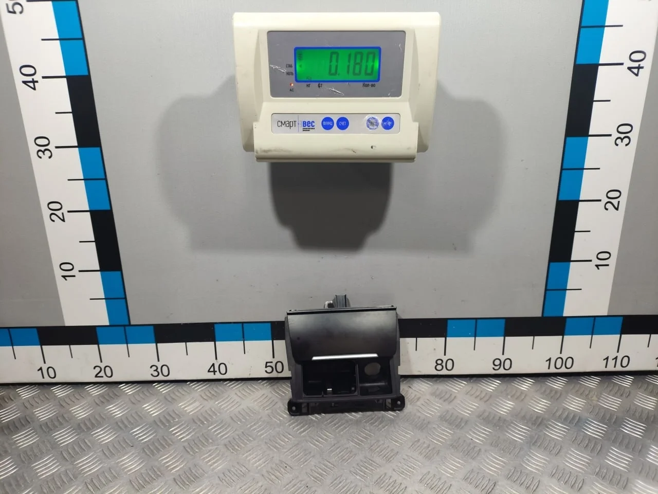 [Б/У] Пепельница передняя Audi A4 B8, Allroad B8 [Код: 00662330 ]