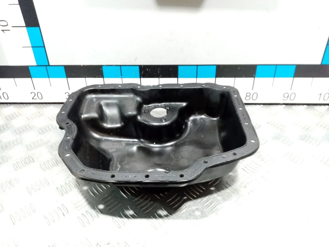 [Б/У] Поддон масляный двигателя нижняя часть - Присутствует вмятина [ХОРОШЕЕ] [Код: 00649435 ]
