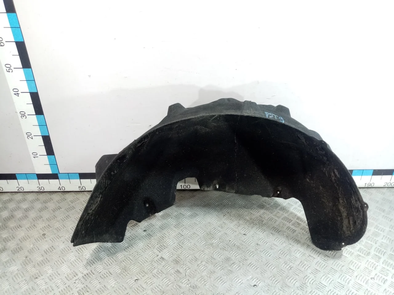 [Б/У] Подкрылок задний левый Touareg 7P - (Состояние: ХОРОШЕЕ) [ХОРОШЕЕ] [Код: 00607378 ]