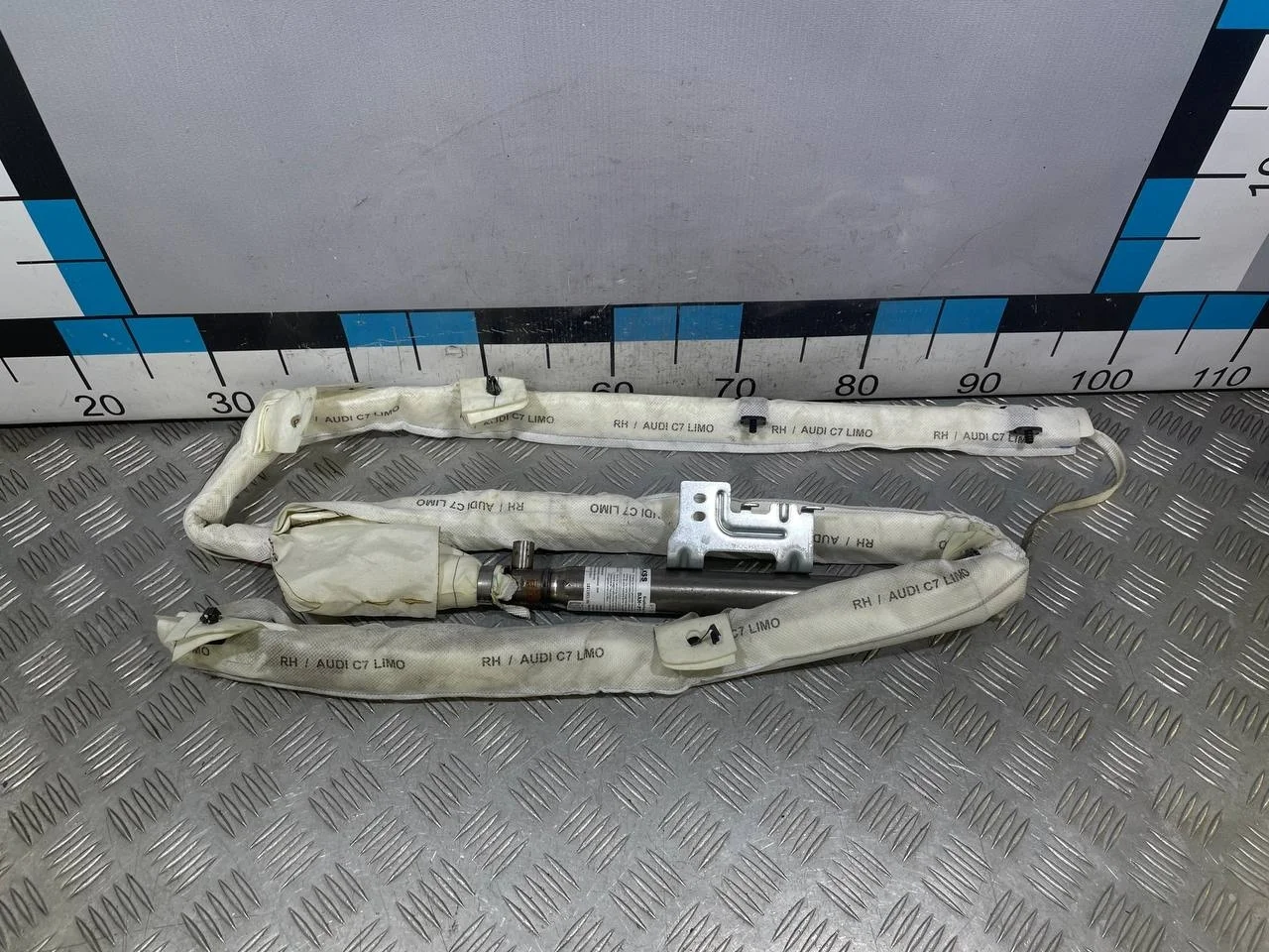 [Б/У] Подушка безопасности боковая Audi A6 [Код: 00575979 ]