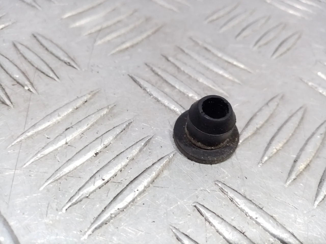 [Б/У] Прокладка насоса омывателя [Код: 00549716 ]