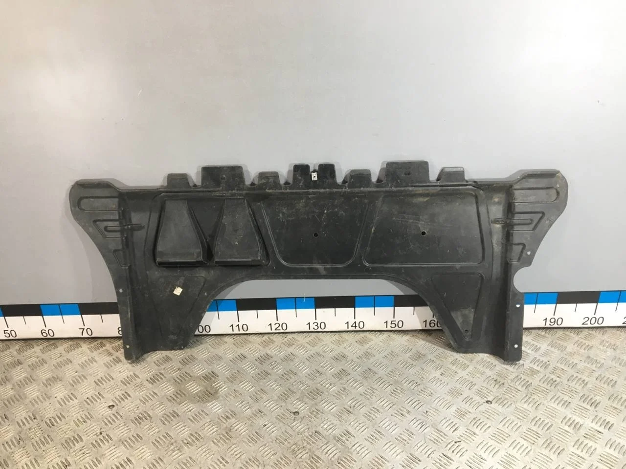 [Б/У] Пыльник двигателя центральный [Код: 00649281 ]