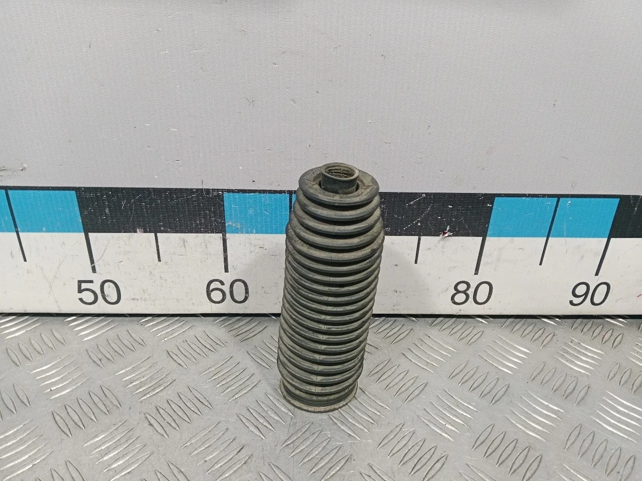 [Б/У] Пыльник рулевой рейки [Код: 00541701 ]