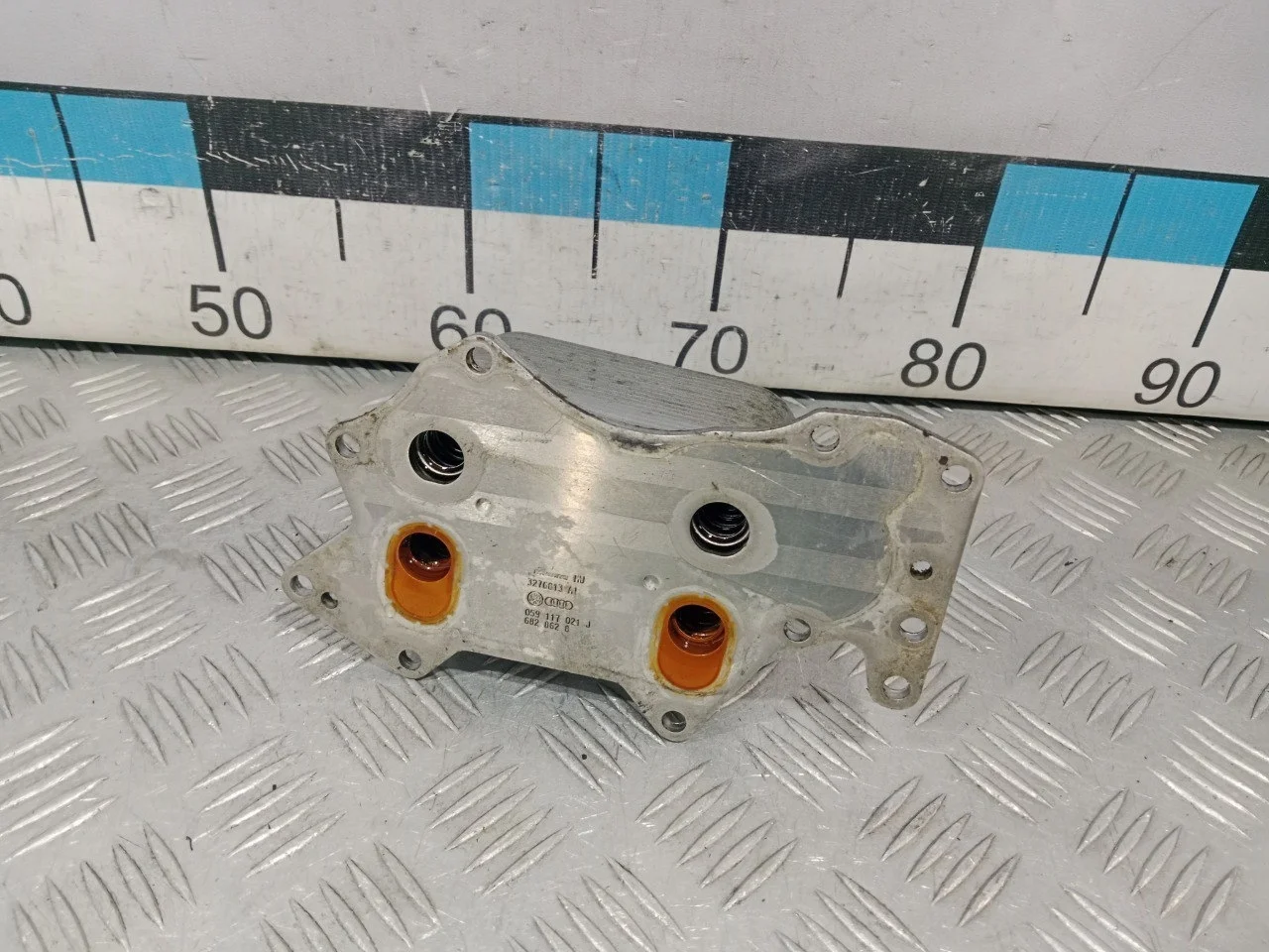 [Б/У] Радиатор масляный [Код: 00588011 ]