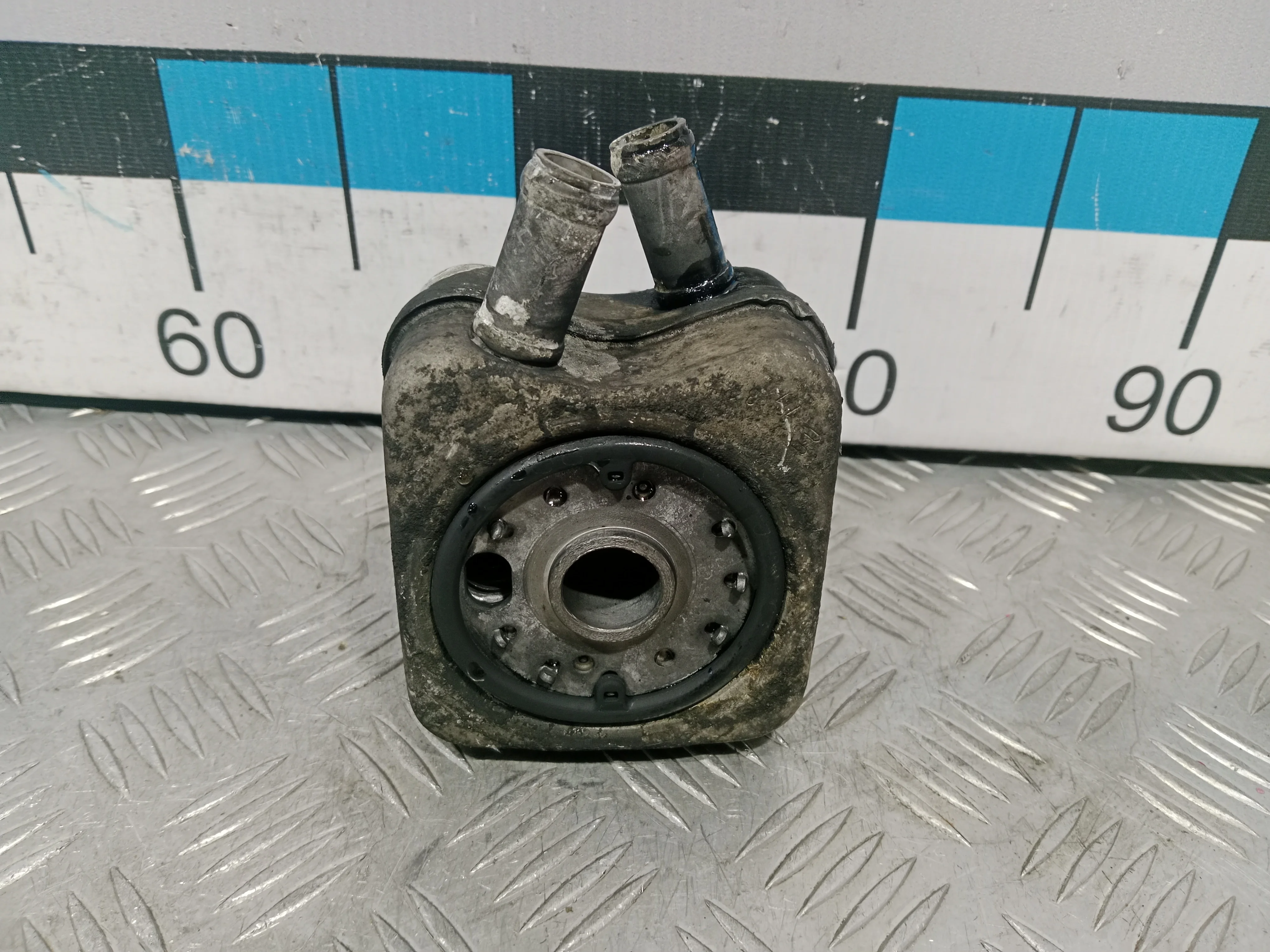 [Б/У] Радиатор масляный 90x90x54 VAG [Код: 00449613 ]