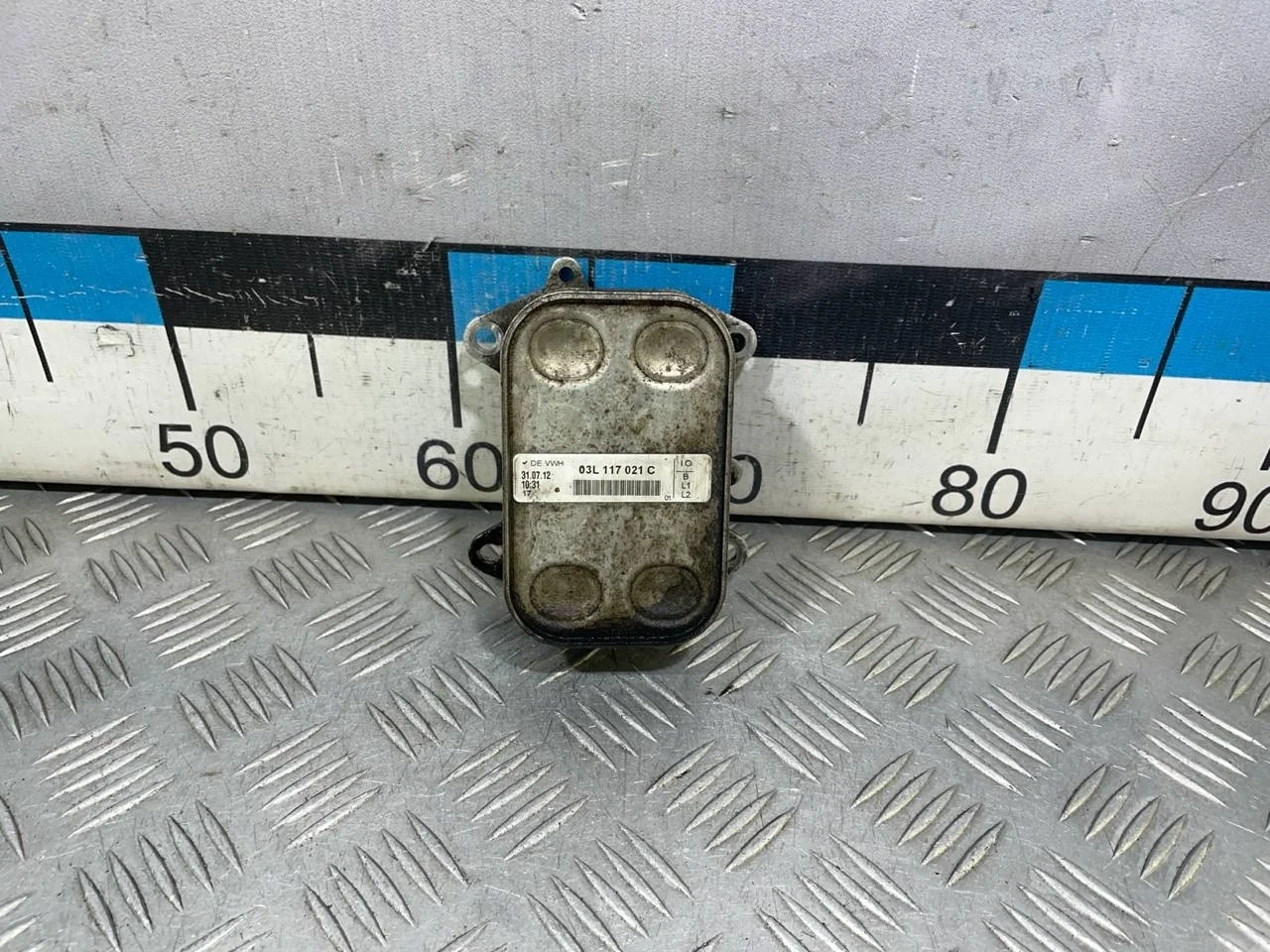 [Б/У] Радиатор масляный VAG [Код: 00579037 ]