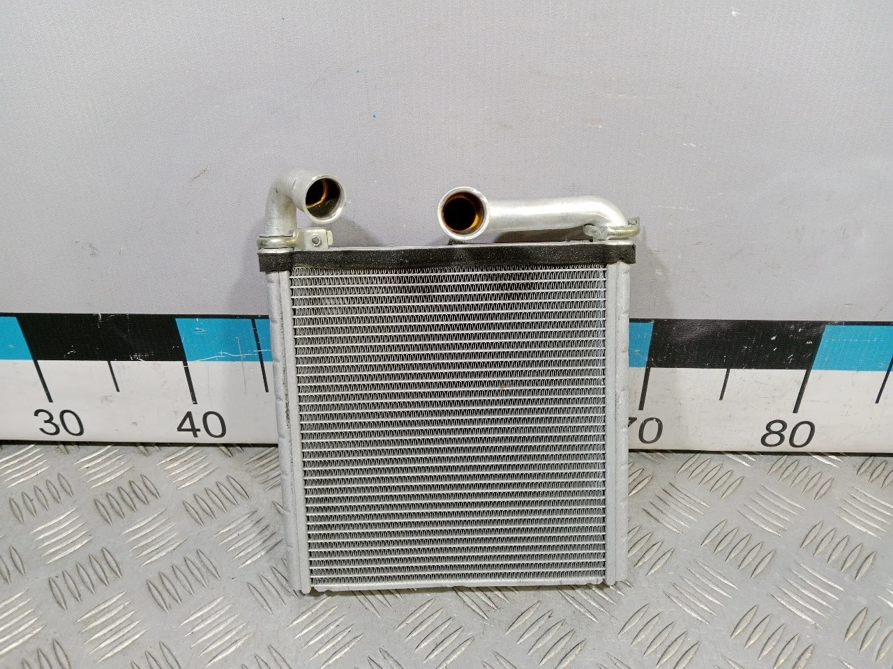 [Б/У] Радиатор отопителя VW Skoda Audi [Код: 00537061 ]