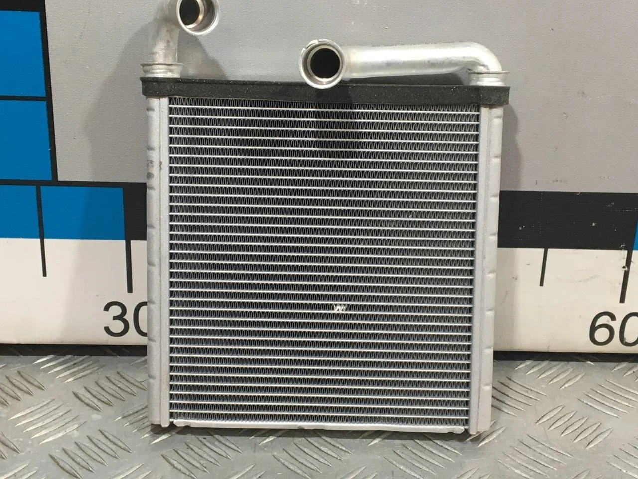 [Б/У] Радиатор отопителя VW Skoda Audi [Код: 00654710 ]