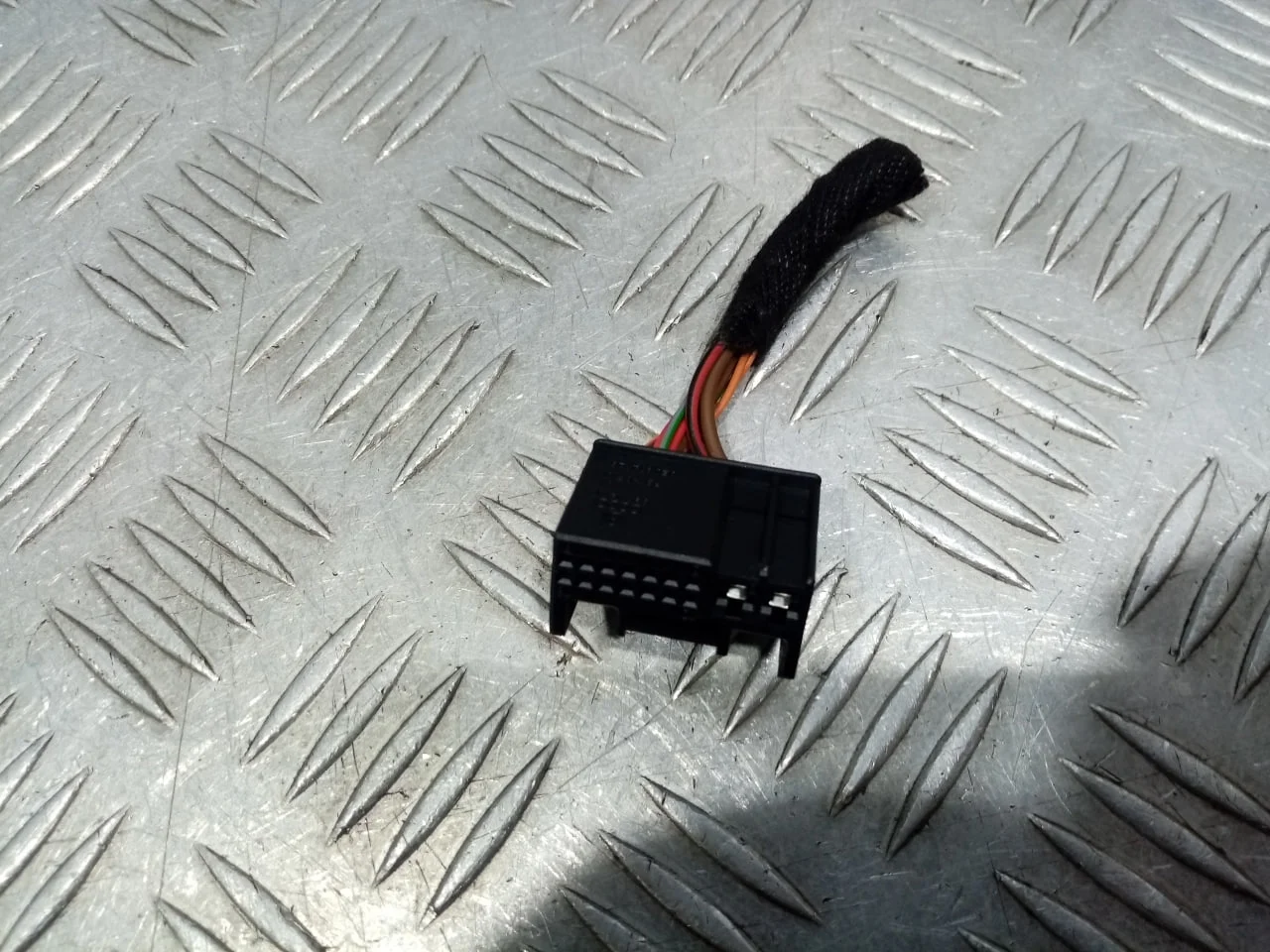 [Б/У] Разъем 16-pin VAG [Код: 00654860 ]