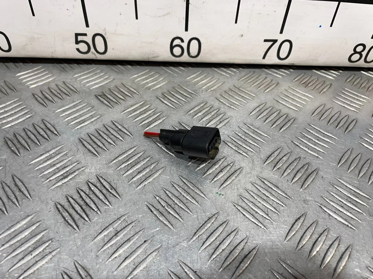 [Б/У] Разъем 3 контакта [Код: 00634154 ]