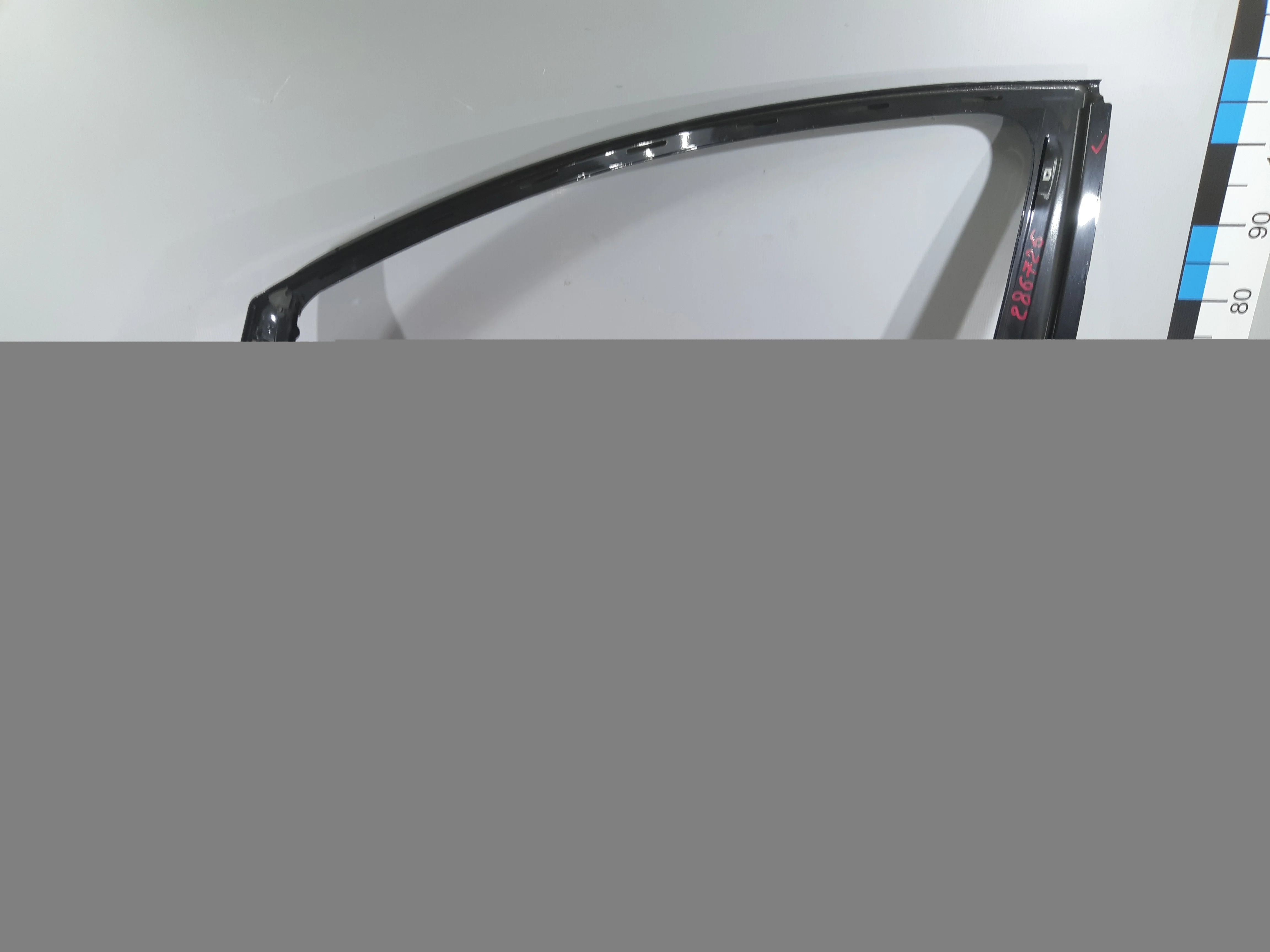 [Б/У] Рамка двери передняя левая VW Golf V Plus [Код: 00328027 ]