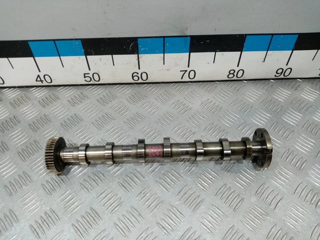 [Б/У] Распредвал впускной правый 4-6 цилиндр [Код: 00684955 ]