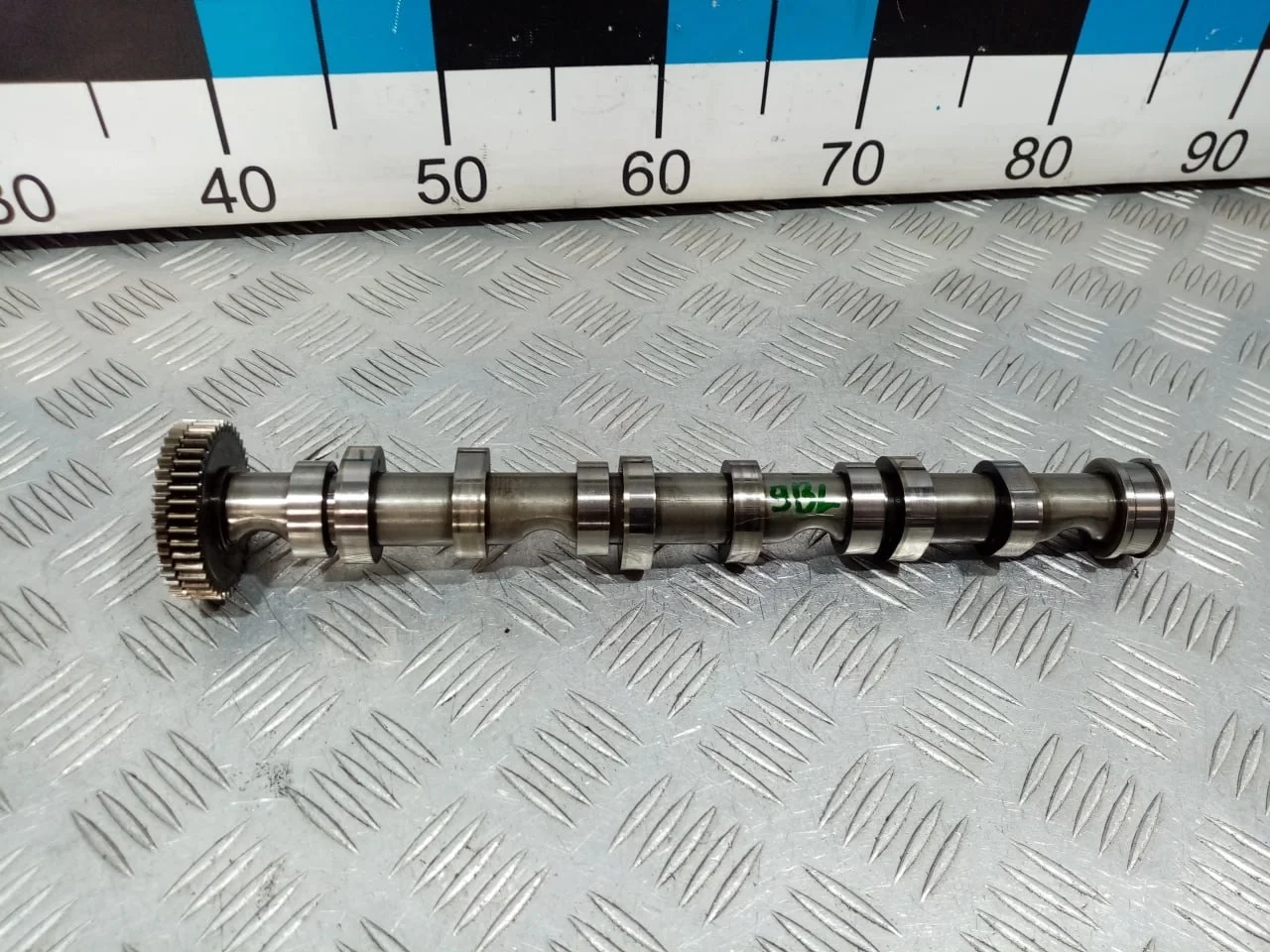 [Б/У] Распредвал выпускной левый 4-6 [Код: 00637546 ]