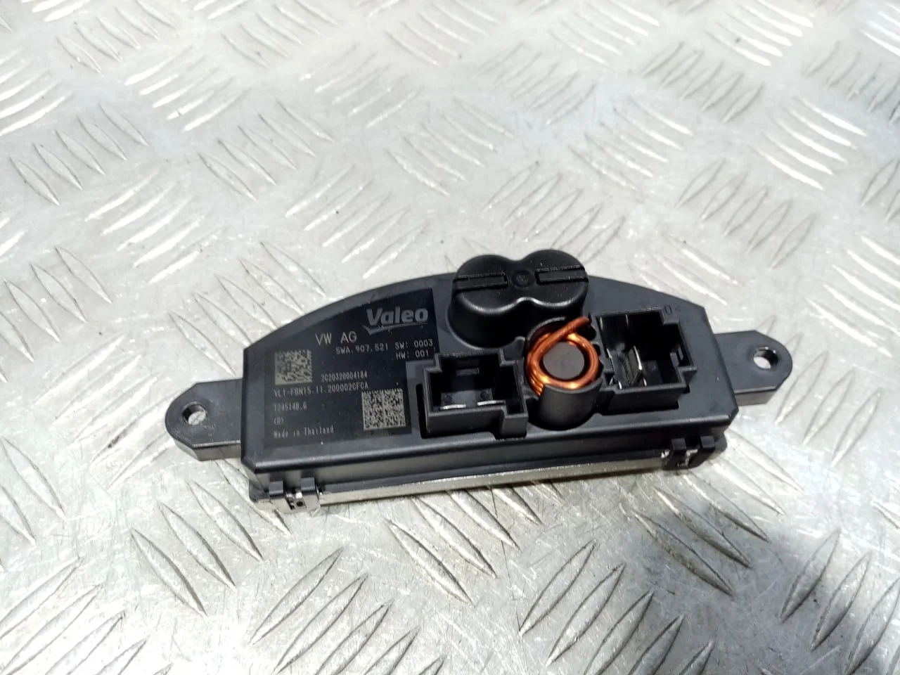 [Б/У] Резистор отопителя [Код: 00633318 ]