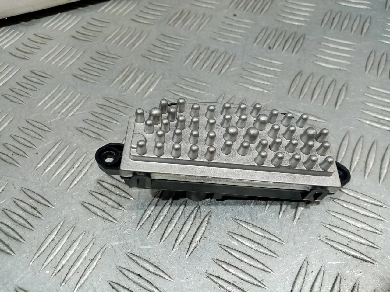 [Б/У] Резистор отопителя [Код: 00644911 ]