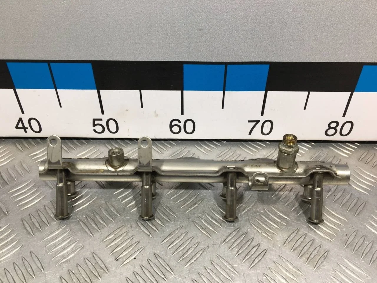 [Б/У] Рейка топливная - (Состояние: пробег 150т) [Код: 00615229 ]