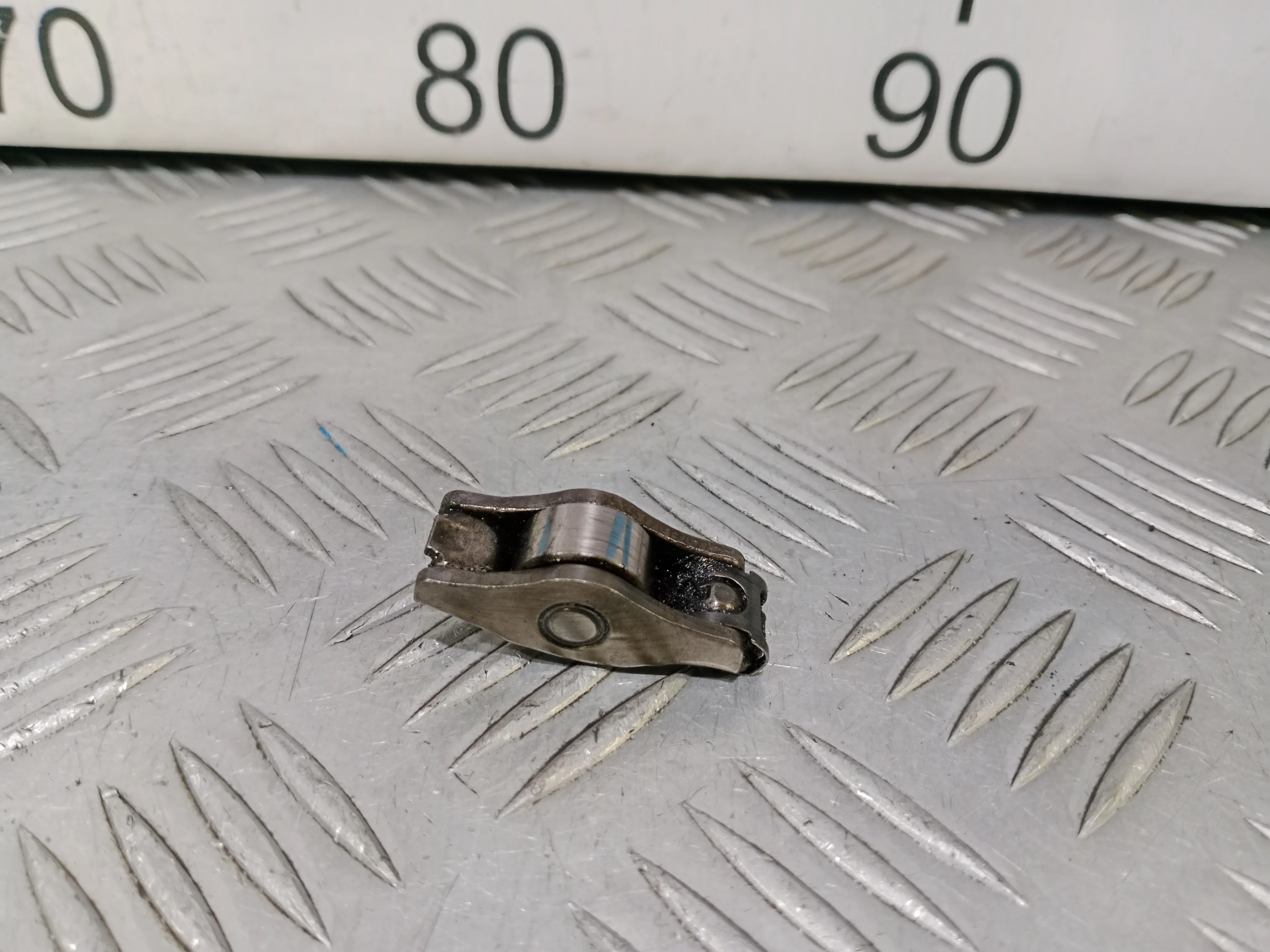 [Б/У] Рокер Audi Skoda Volkswagen Porsche [Код: 00468734 ]