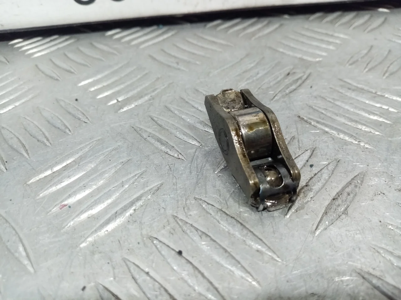 [Б/У] Рокер Audi Skoda Volkswagen Porsche [Код: 00509291 ]