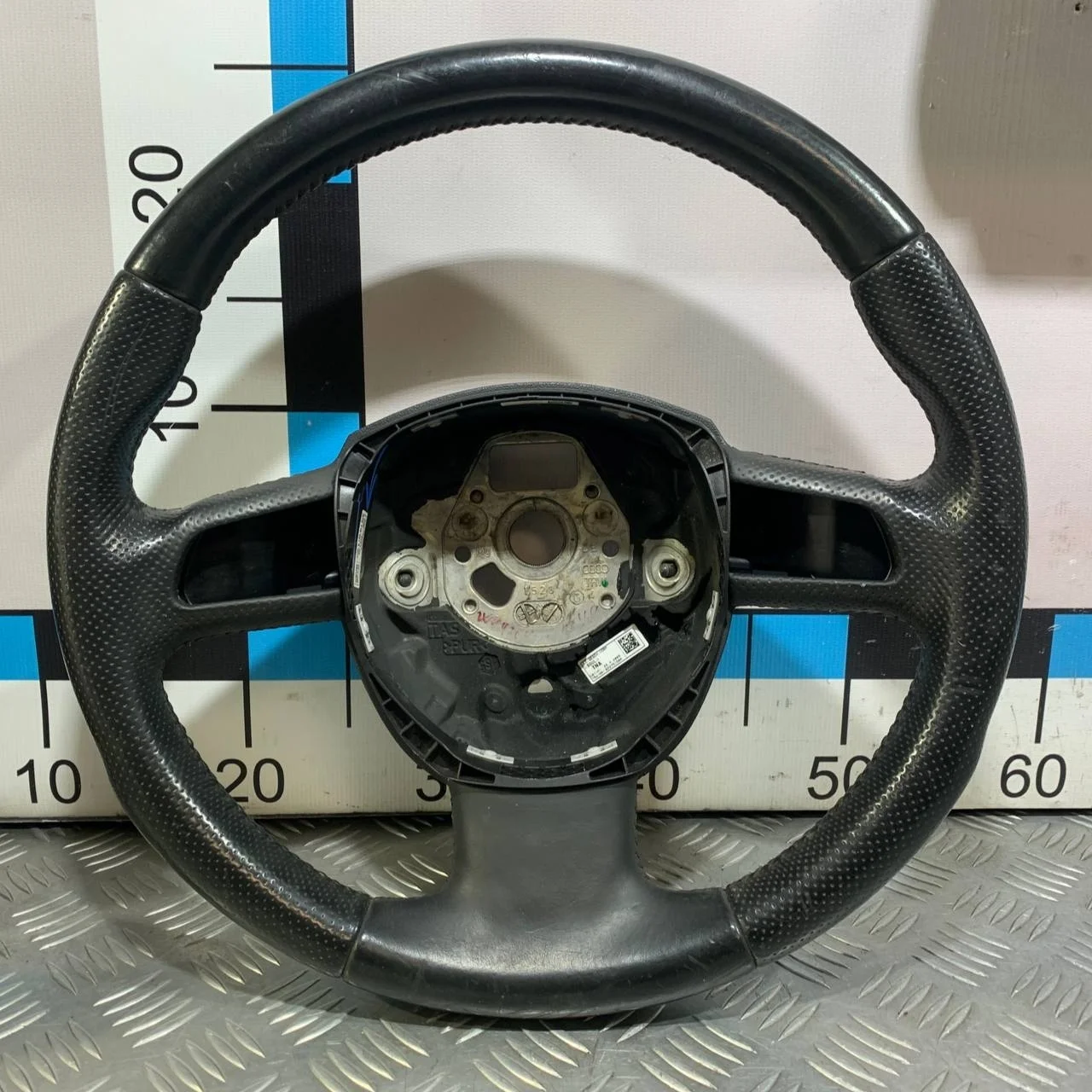 [Б/У] Рулевое колесо Audi A4 B8 - 3 спицы / кожа [Код: 00313439 ]