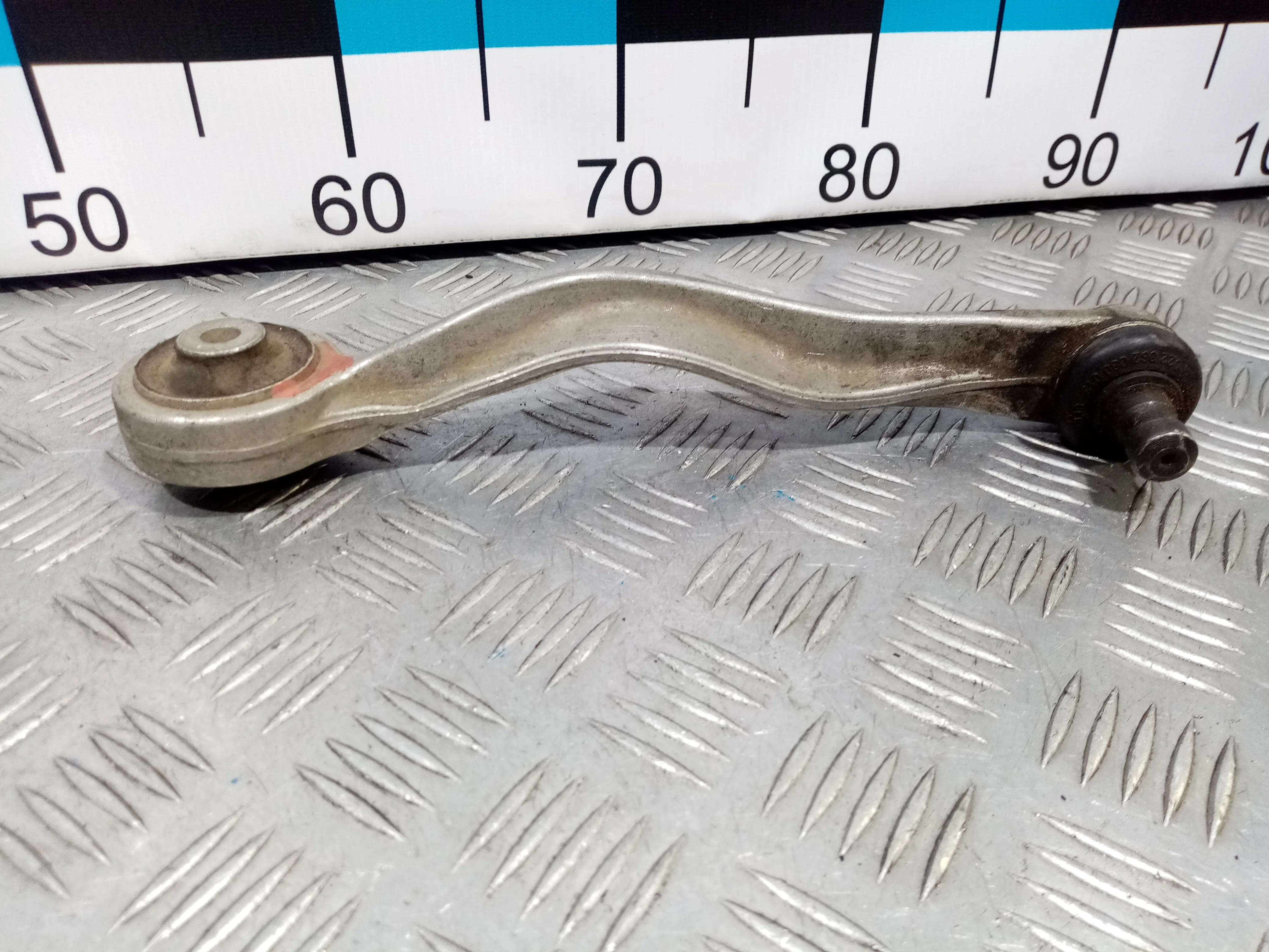 [Б/У] Рычаг передний верхний правый задний VAG [Код: 00410839 ]