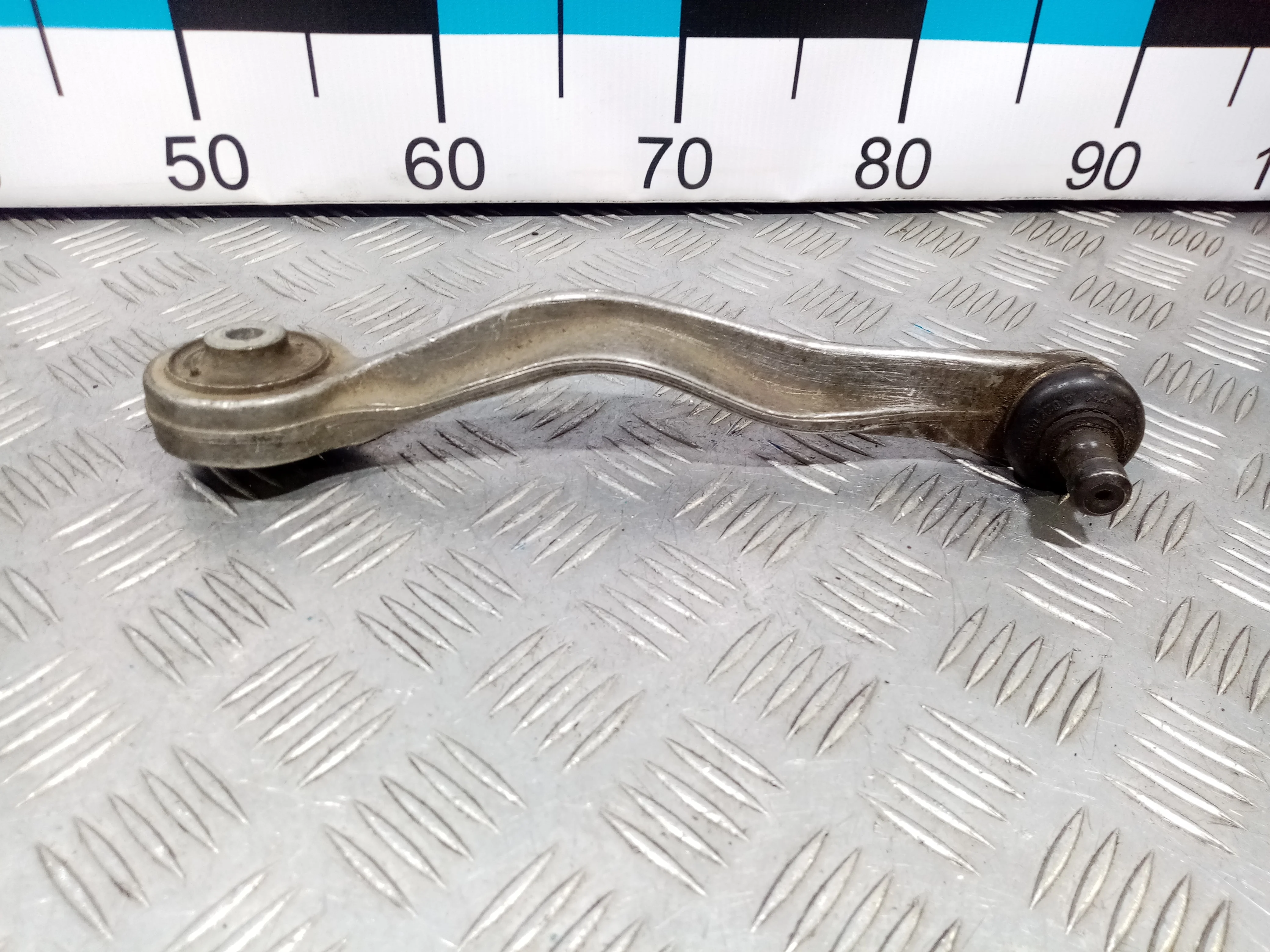 [Б/У] Рычаг передний верхний правый задний VAG [Код: 00410840 ]