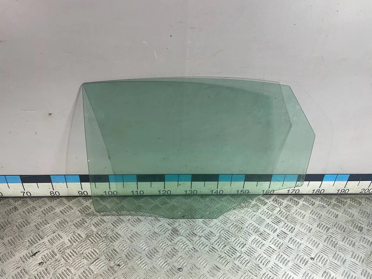 [Б/У] Стекло двери задней левой Audi A6 4G,C7 [Код: 00585456 ]