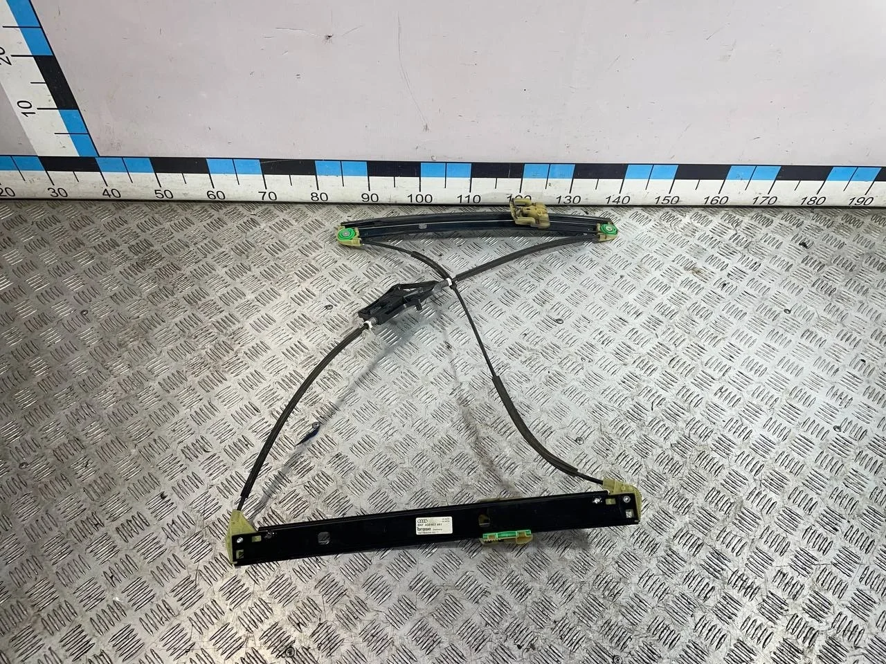 [Б/У] Стеклоподъемник электрический перед. левый [Код: 00583258 ]