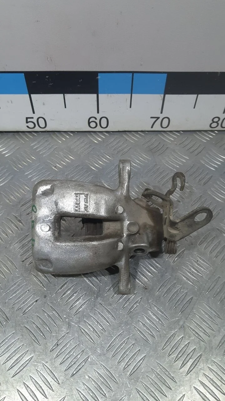 [Б/У] Суппорт тормозной задний правый Octavia [Код: 00374491 ]