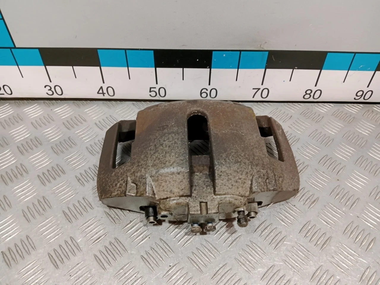 [Б/У] Суппорт тормозной передний L=R Audi Phaeton [Код: 00627879 ]