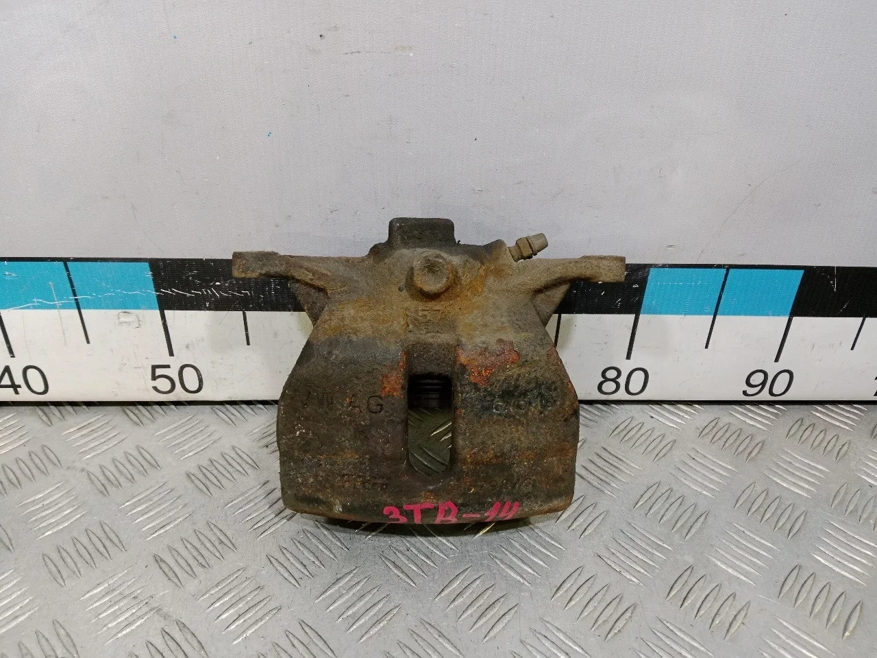 [Б/У] Суппорт тормозной передний левый [Код: 00531641 ]