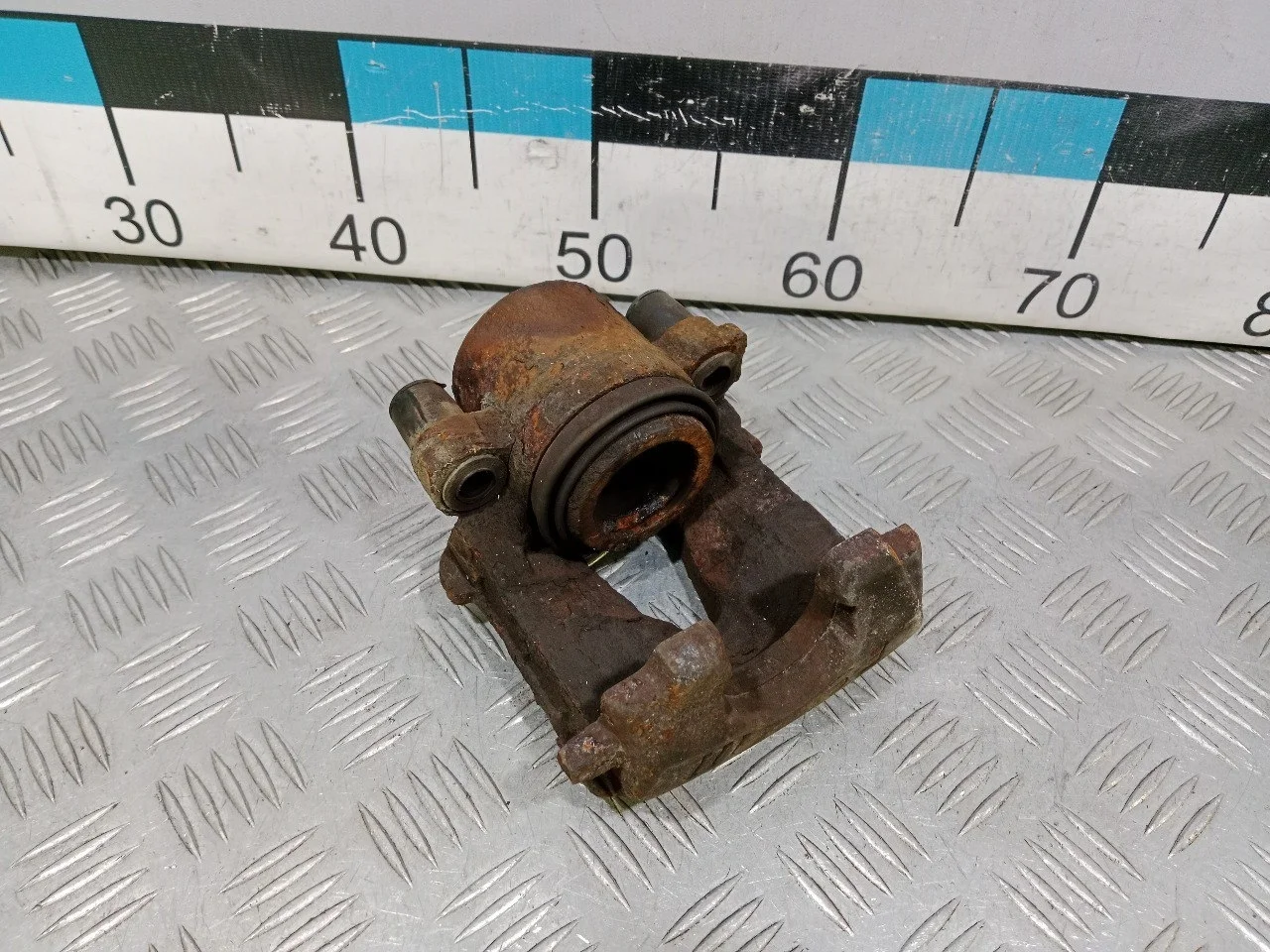 [Б/У] Суппорт тормозной передний правый [Код: 00525956 ]