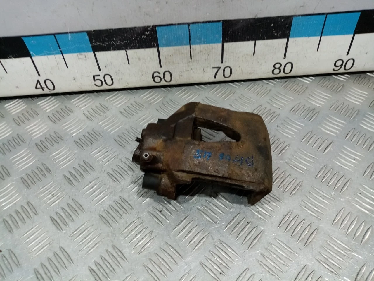 [Б/У] Суппорт тормозной передний правый [Код: 00600783 ]